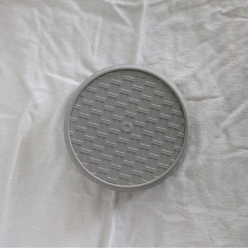 2pk 37oz Plastic Woven Baskets Gray - Bullseye's Playground NWT